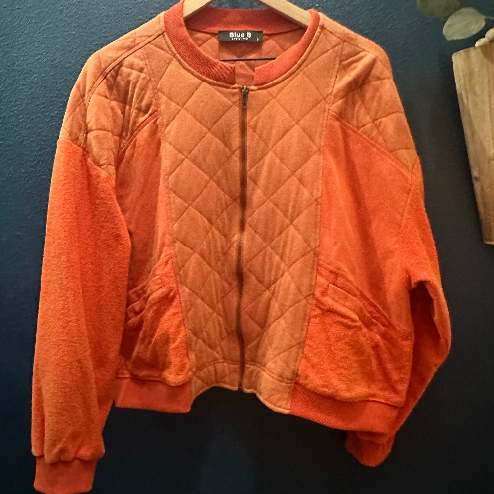 BLUE B Women’s Quilted Full-Zip Sweatshirt – Size L (12-14) 🧡